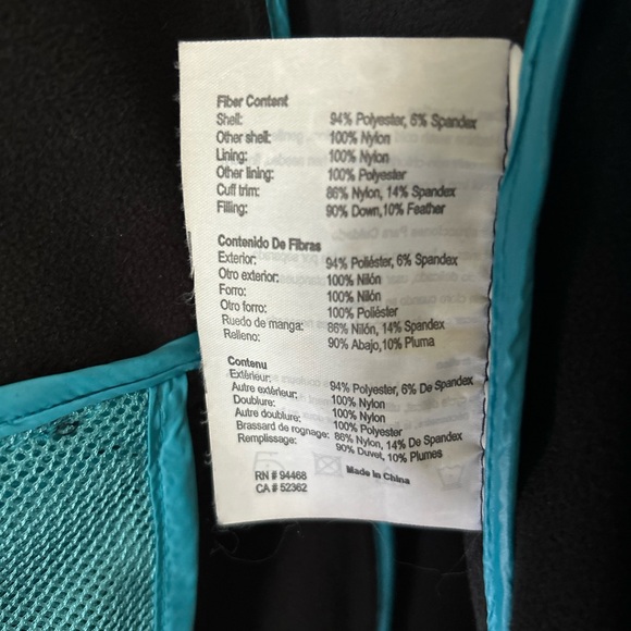 Halifax Trader puffer jacket, size extra large - Picture 4 of 4